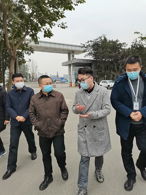 街道領導走訪川開集團并開展節(jié)前安全檢查工作